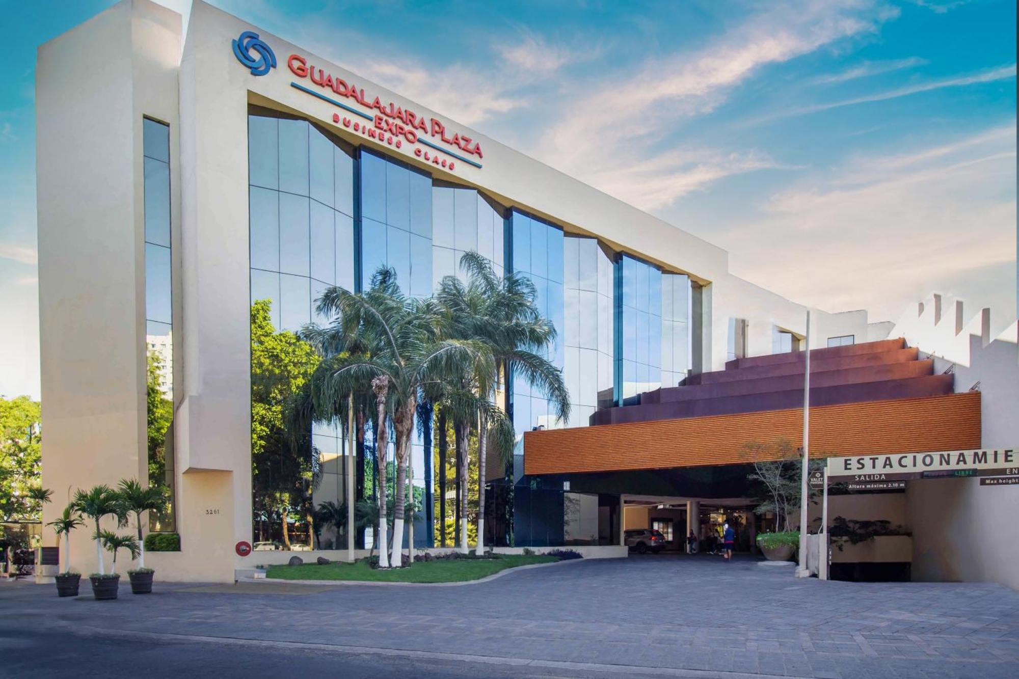 Hotel Guadalajara Plaza Expo Buitenkant foto